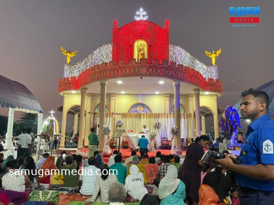 கச்சத்தீவு திருவிழா கொடியேற்றத்துடன் ஆரம்பம் - 4,900 பக்தர்கள் பங்கேற்பு! SamugamMedia 